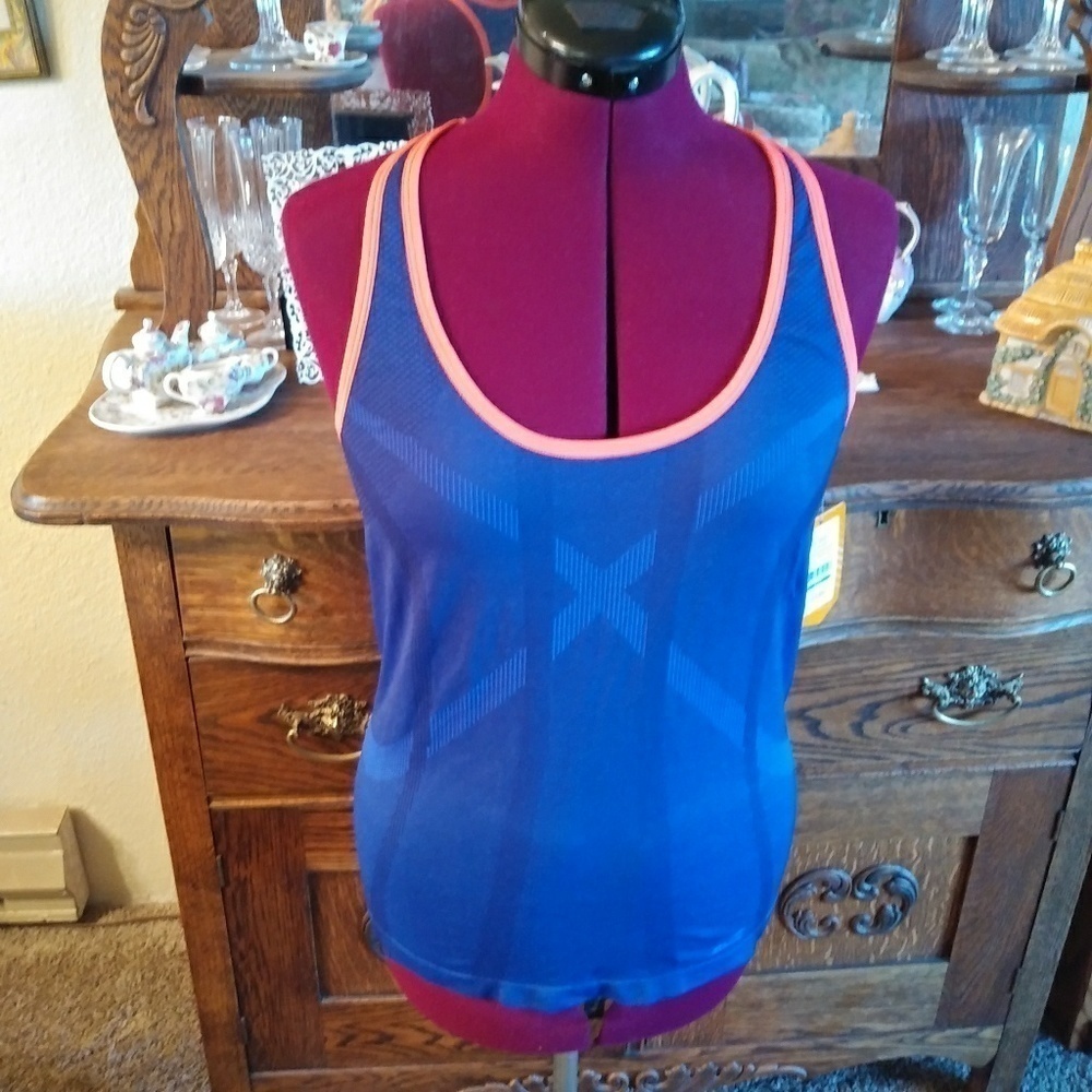 NWT Avia Athletic Top
